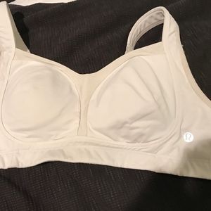 Lululemon Womens White Sports Bra 34C